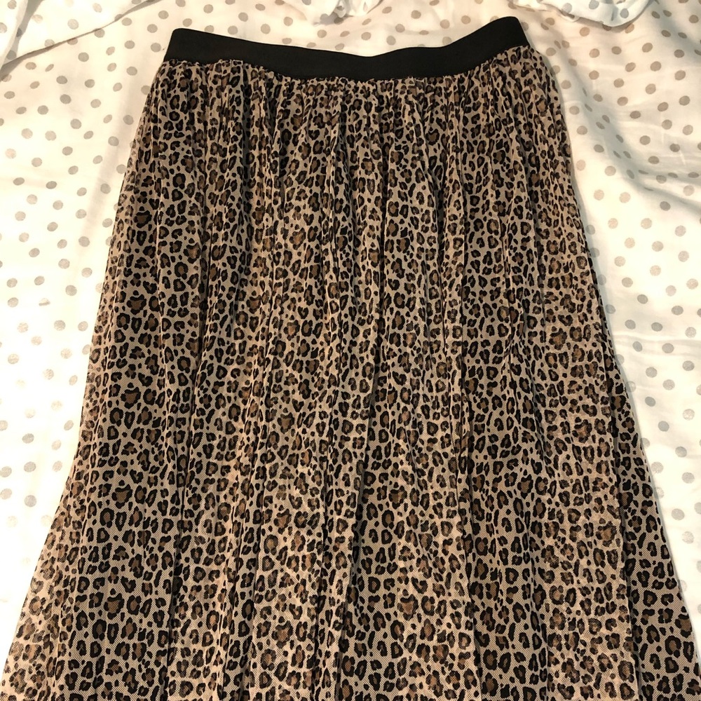 Leopard print skirt